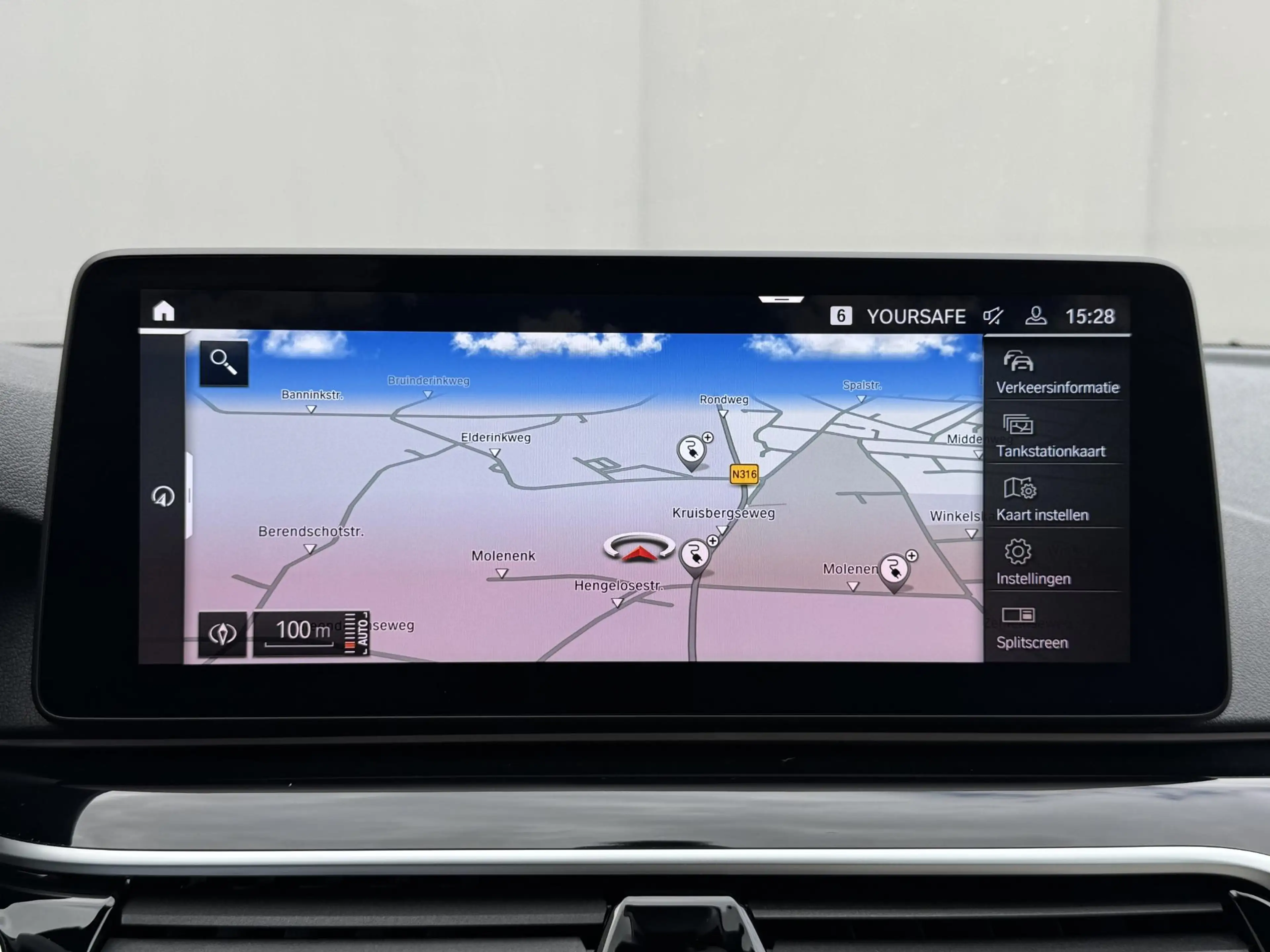 BMW 530 5-serie Touring 530e High Executive INDIVIDUAL / D — photo 36