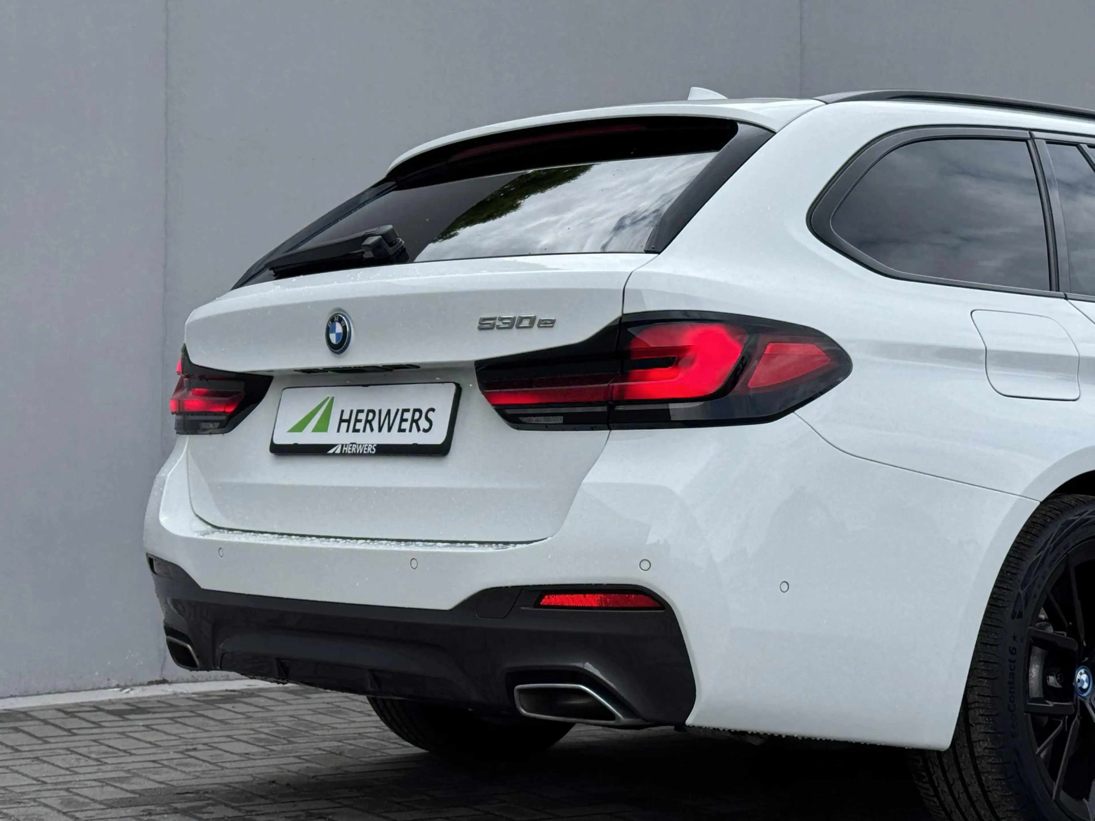 BMW 530 5-serie Touring 530e High Executive INDIVIDUAL / D — photo 45