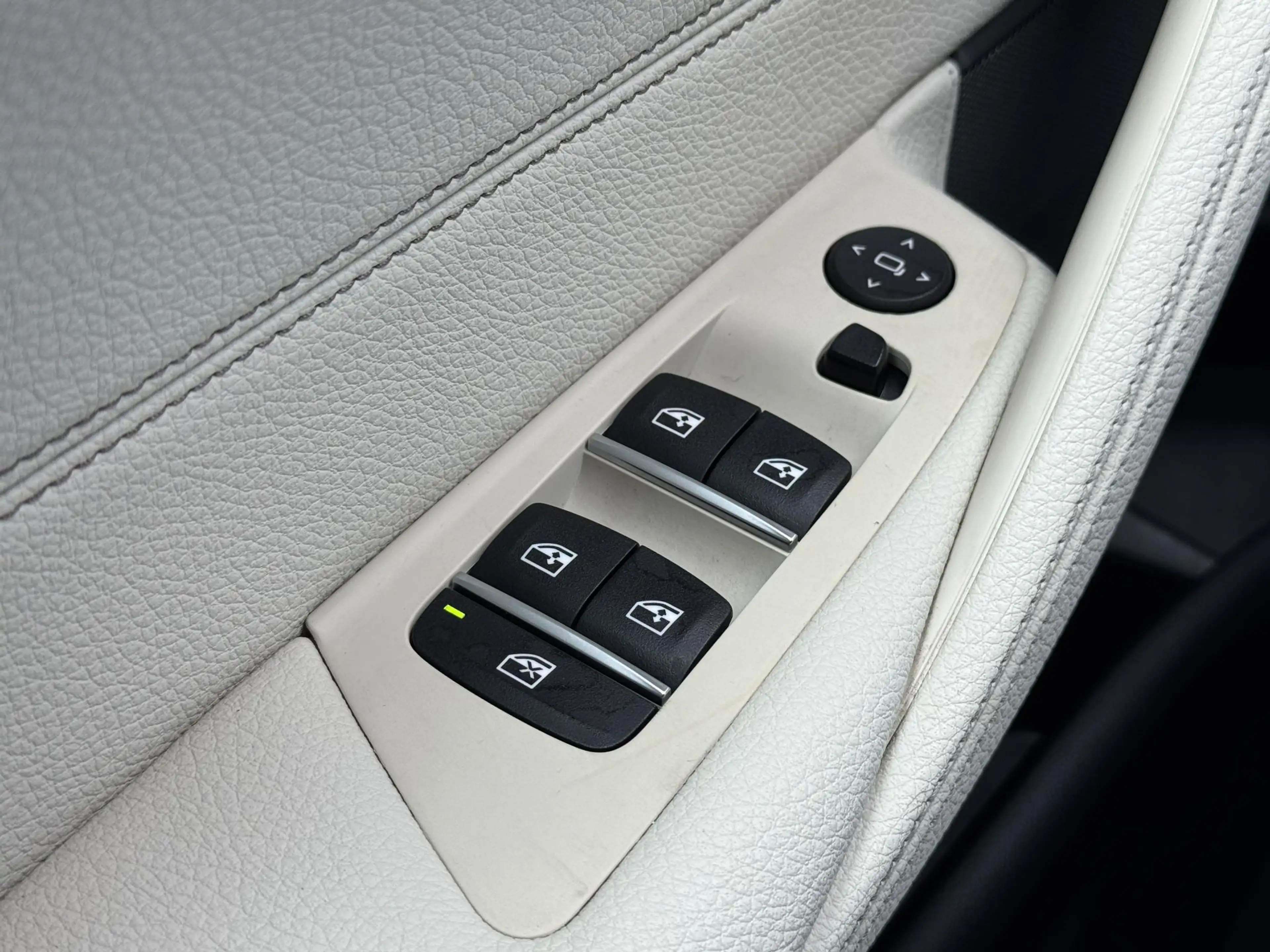 BMW 530 5-serie Touring 530e High Executive INDIVIDUAL / D — photo 15