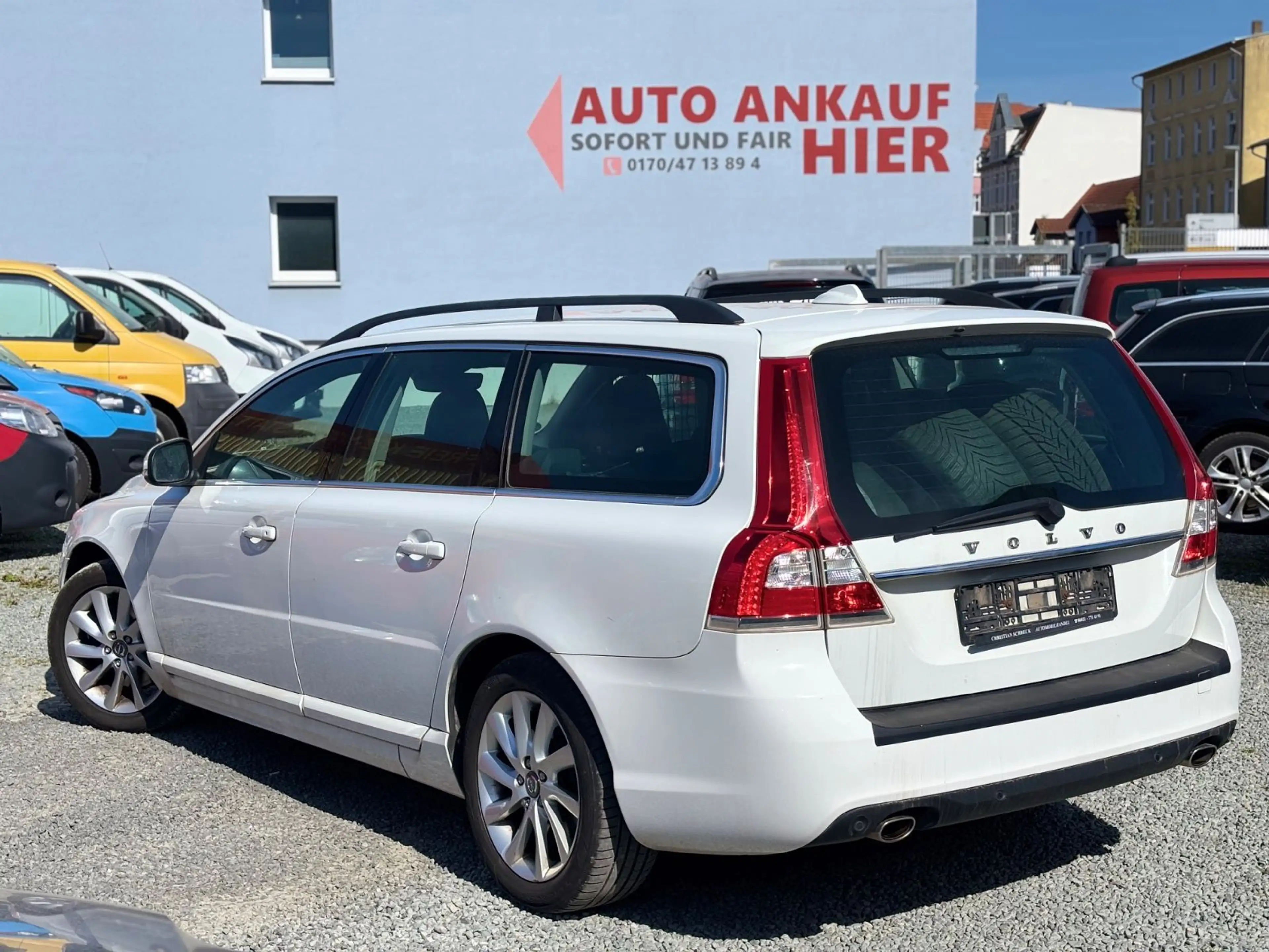 Volvo V70 D4 Geartronic,LEDER,Automatik,NAVI,8xbereift — photo 3