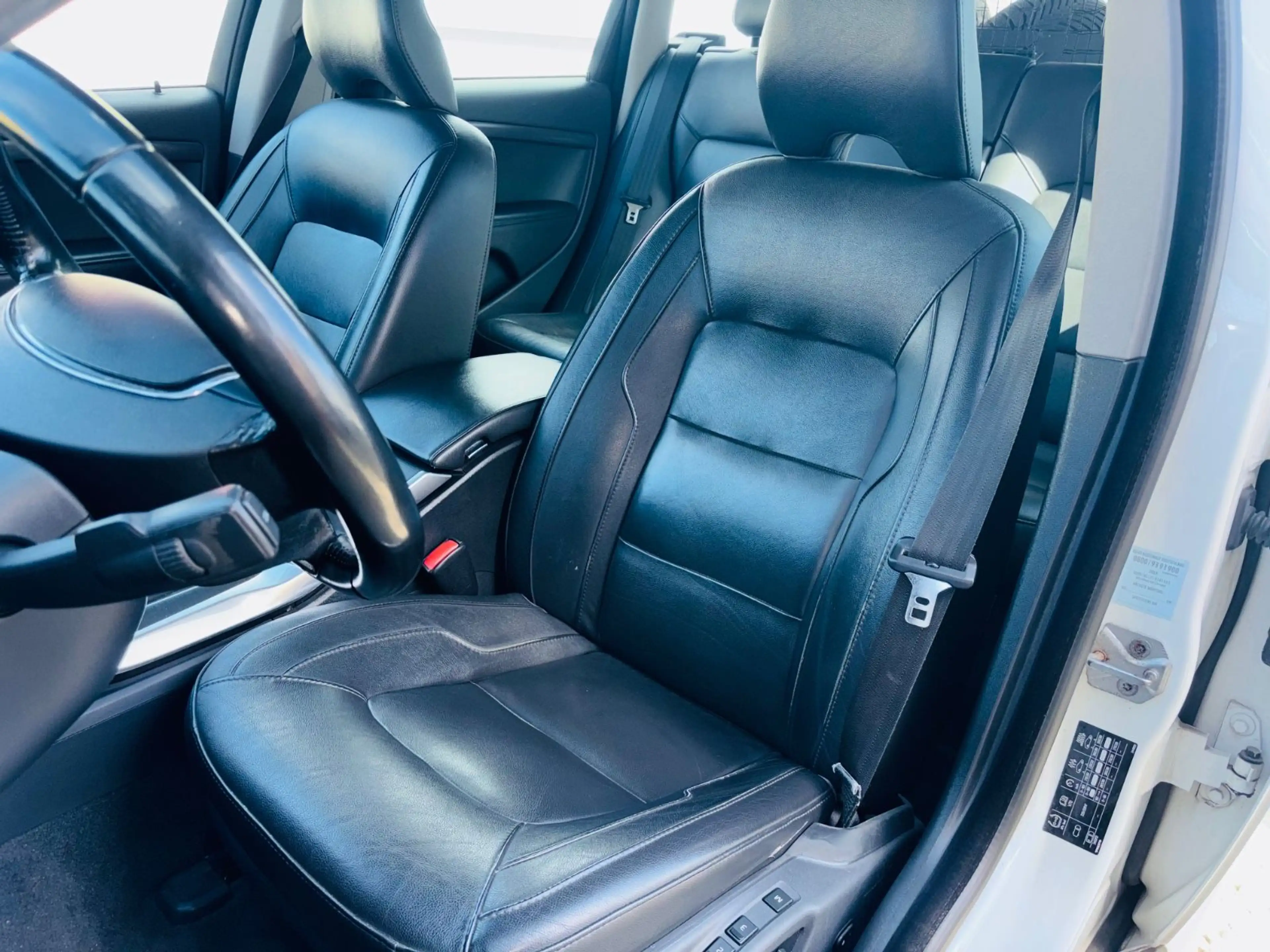 Volvo V70 D4 Geartronic,LEDER,Automatik,NAVI,8xbereift — photo 9