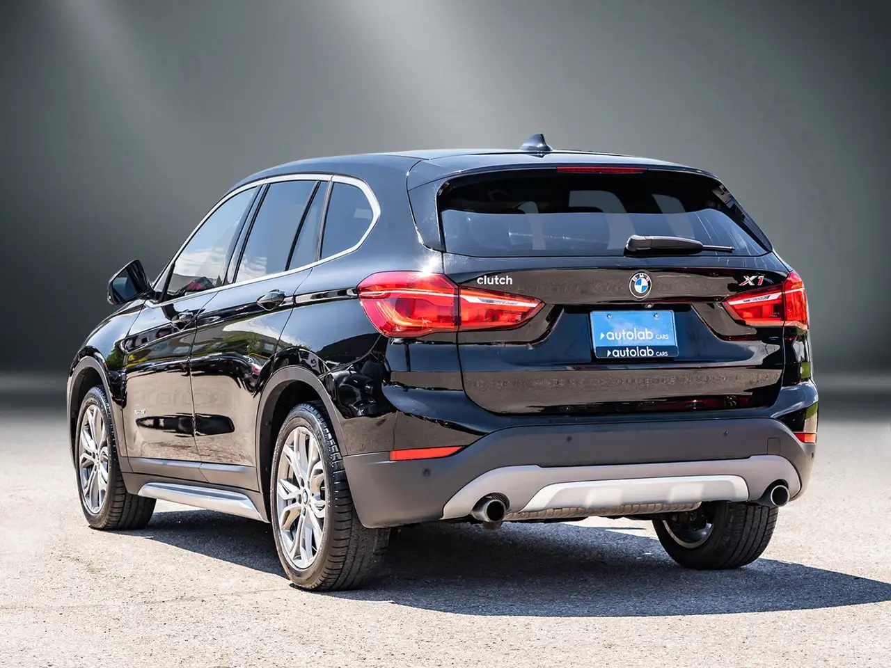 BMW X1 photo BMW X1