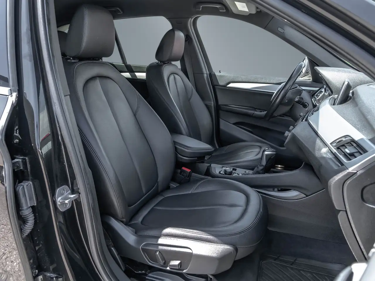 BMW X1 photo BMW X1