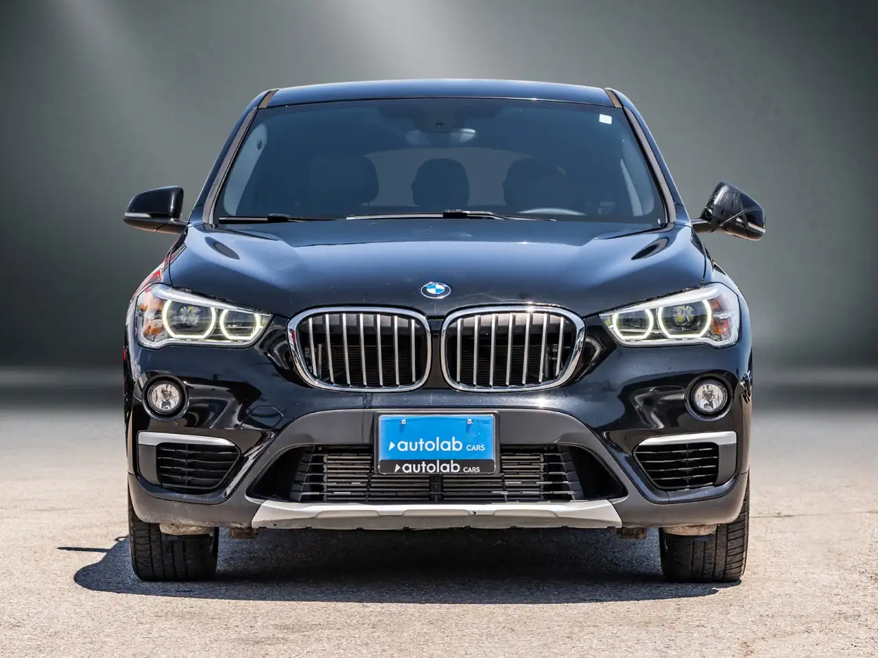 BMW X1 photo BMW X1