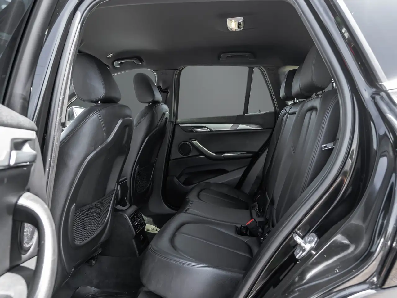 BMW X1 photo BMW X1