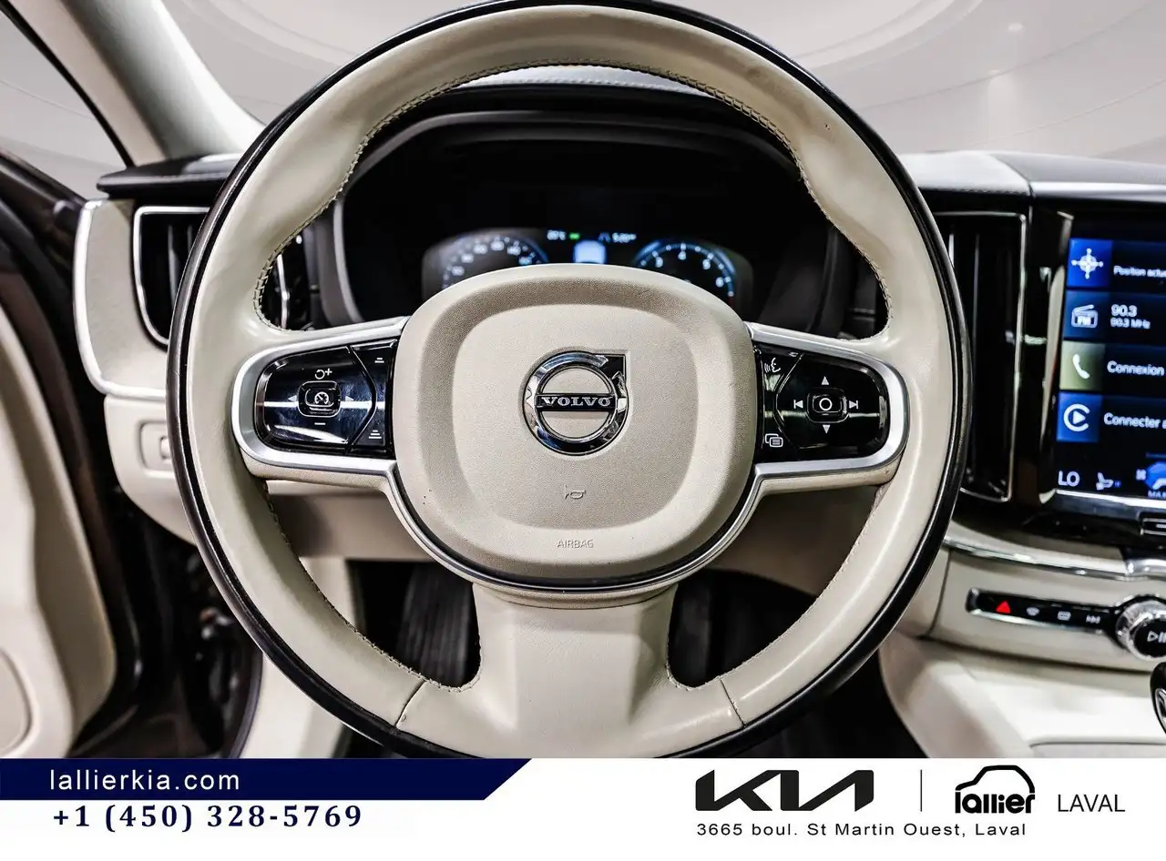 Volvo XC60 снимка Volvo XC60
