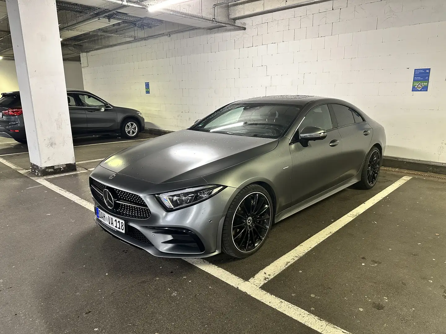 Mercedes-Benz CLS 450 4Matic 9G-TRONIC Edition 1 Grey - 1