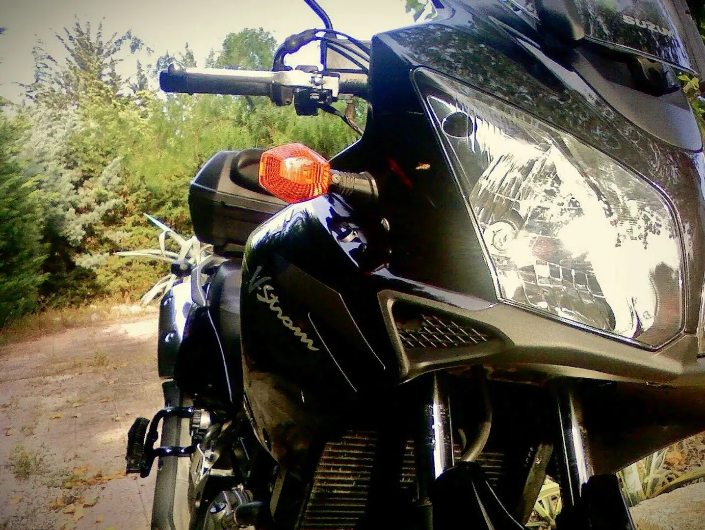 Suzuki V-Strom 650 Negru - 1