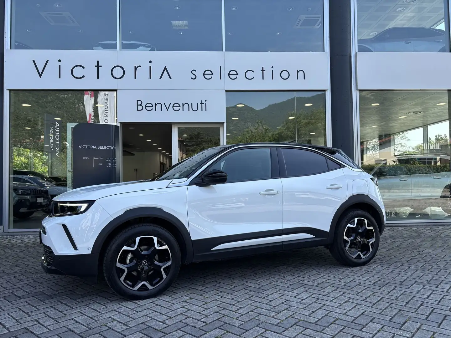 Opel Mokka 1.2 TURBO 136 CV C.MANUALE ULTIMATE CARPLAY RETRO Blanc - 1