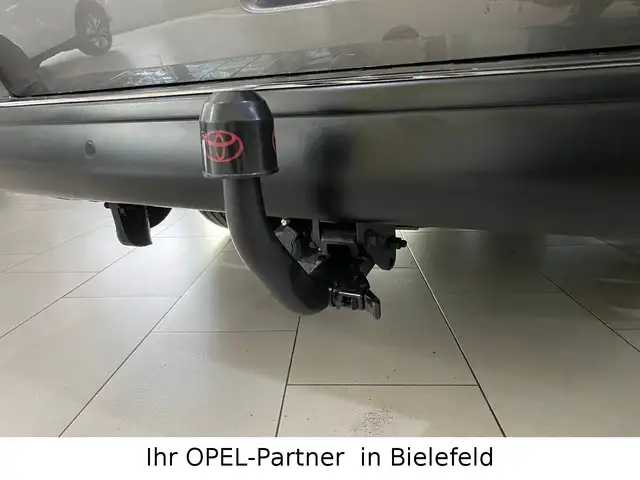 Toyota Proace Verso view 7