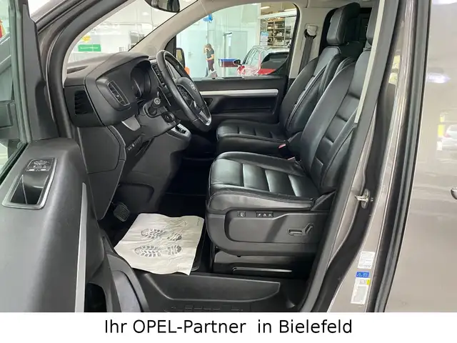Toyota Proace Verso view 14