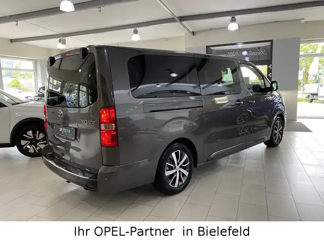 Toyota Proace Verso view 4