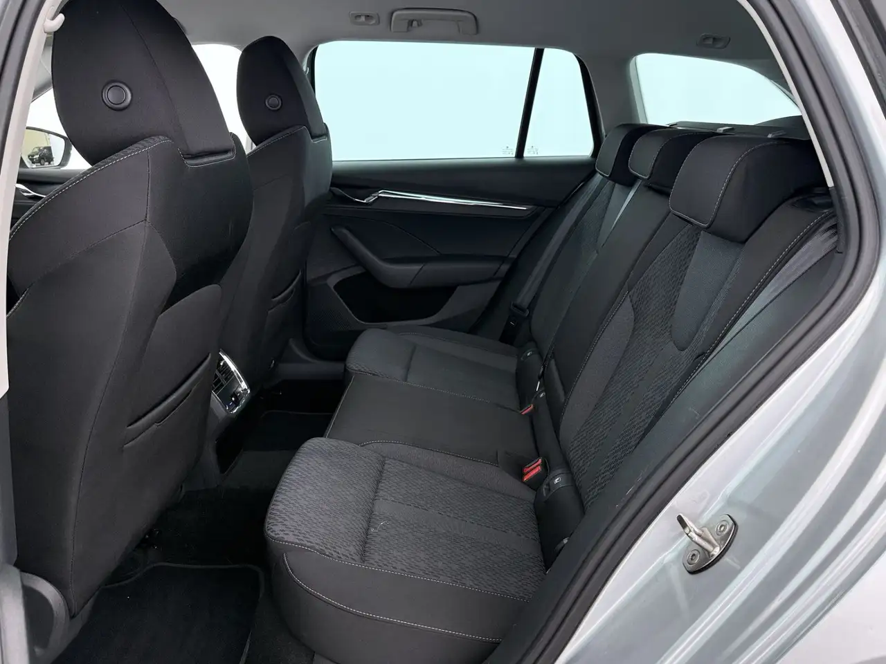Skoda Octavia Combi 2.0 TDI Style LED STANDHZG HEAD-UP, миниатюра 23