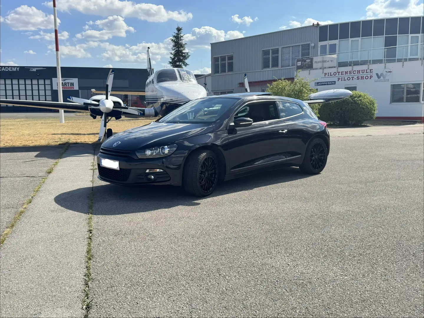 Volkswagen Scirocco 2,0 Sky Edition BMT TDI DPF - 1