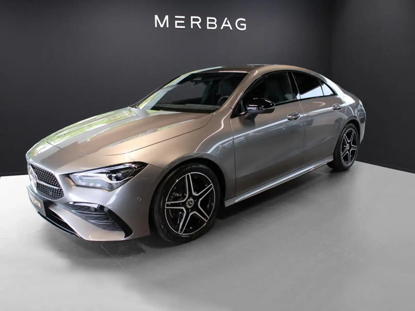 Mercedes-Benz CLA 200 *AMG Night KeyGo LED Kamera MBUX-Prem Grau - 2