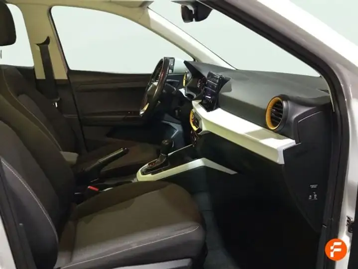 SEAT Arona 2024, foto 18