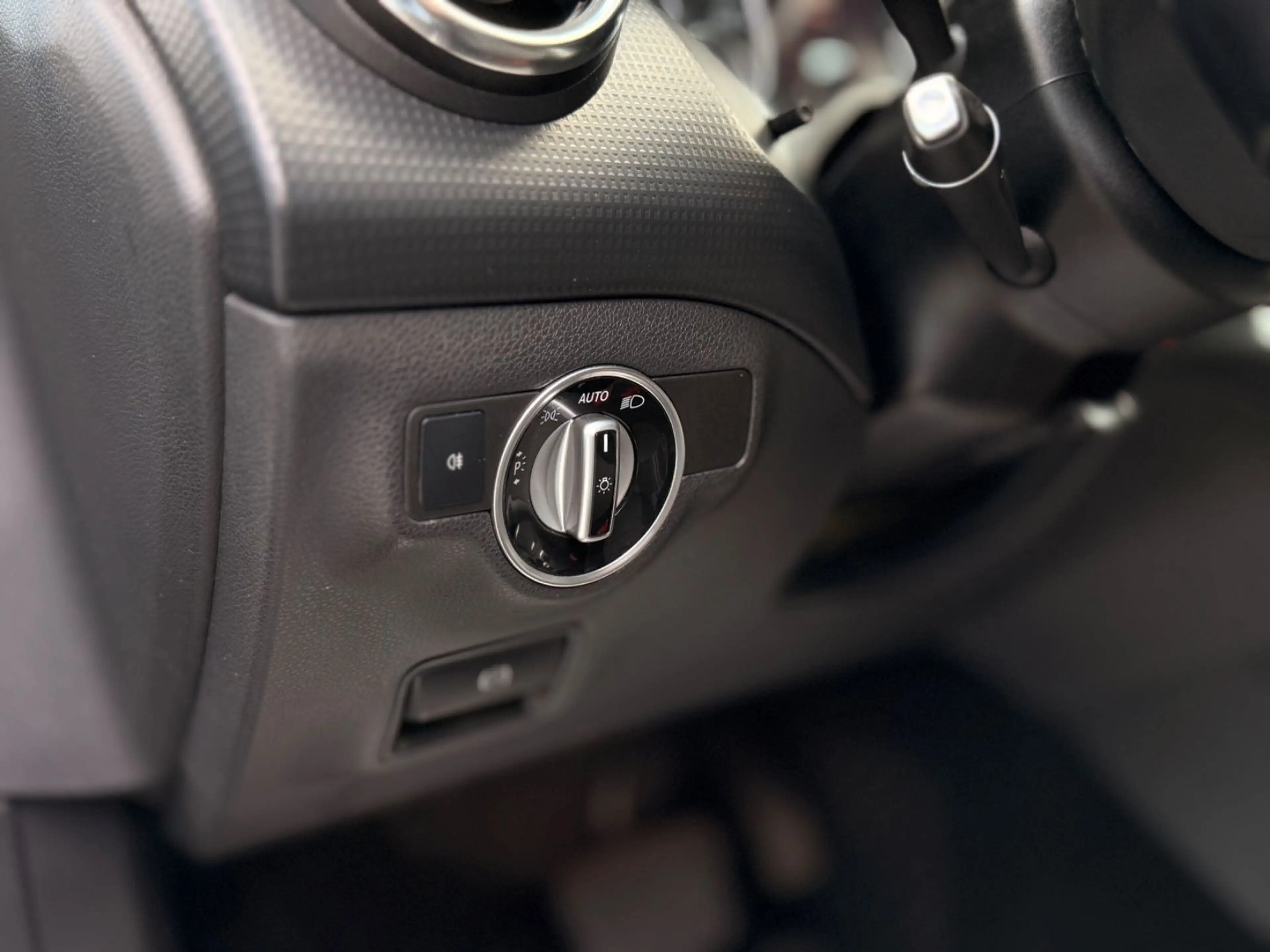 Mercedes-Benz A 220 CDI Aut. BlueEfficiency Klima Kamera Xenon — photo 7