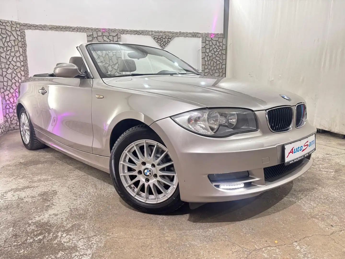 BMW 120 d Cabrio AUTO. LEDER KLIMA LED INSPEKTION NEU Beige - 1