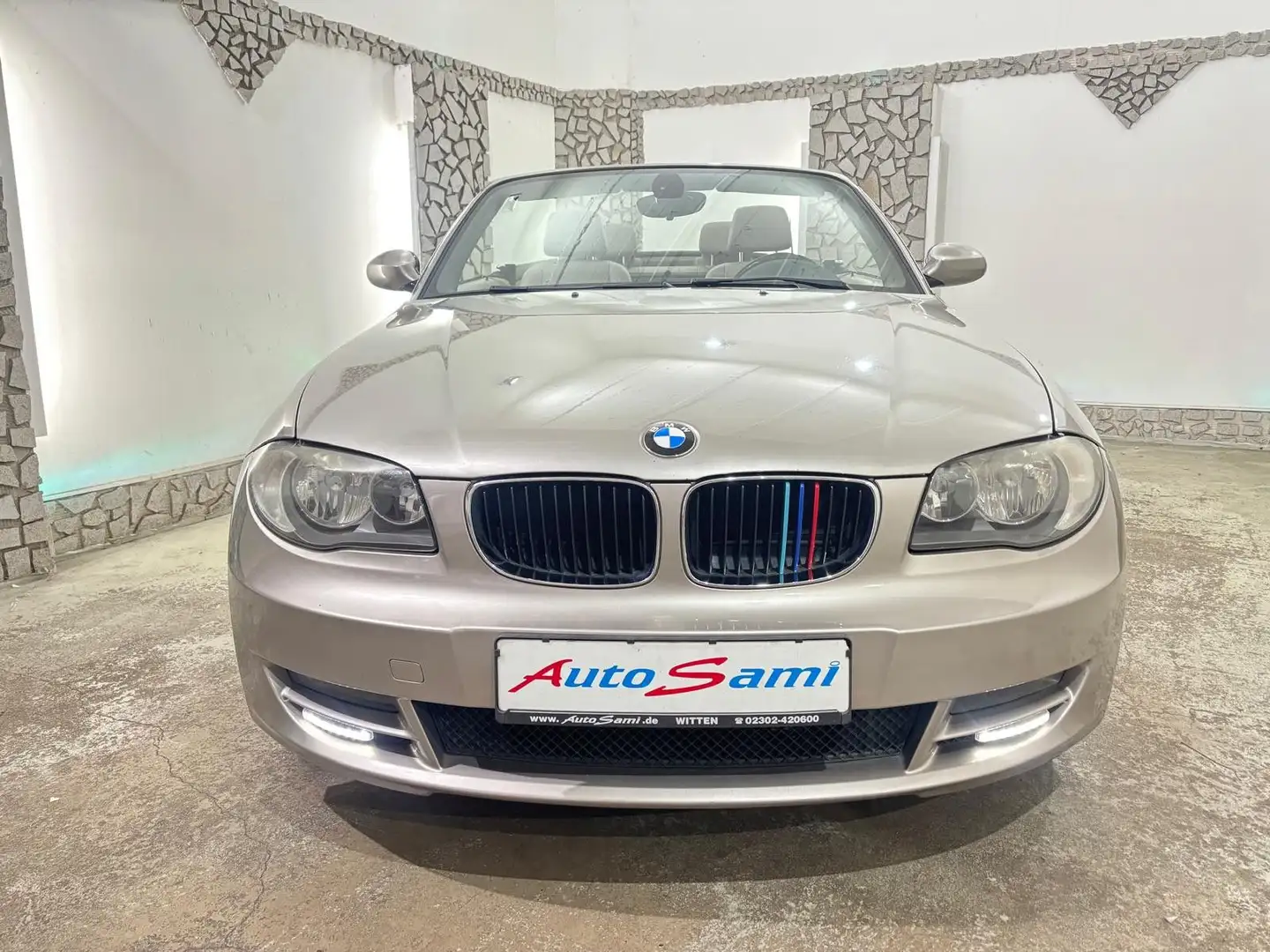BMW 120 d Cabrio AUTO. LEDER KLIMA LED INSPEKTION NEU Beige - 2