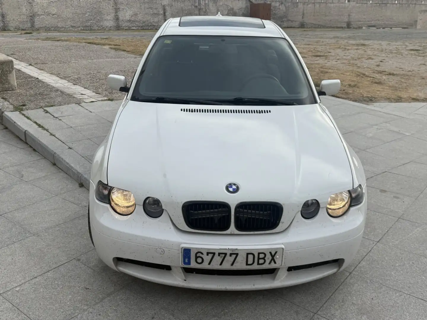 BMW 318 td Compact Blanc - 2