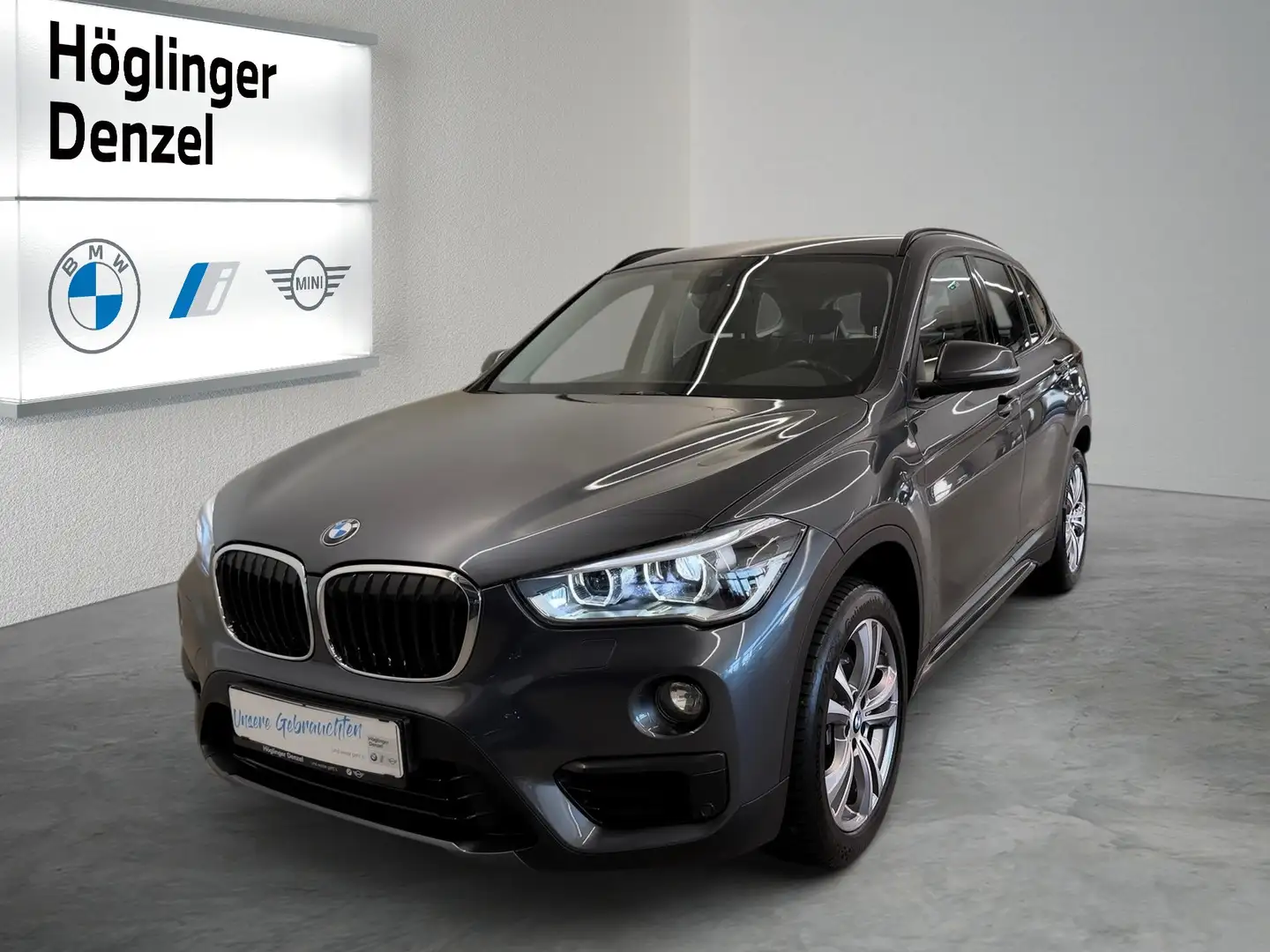 BMW X1 xDrive20d Grau - 1