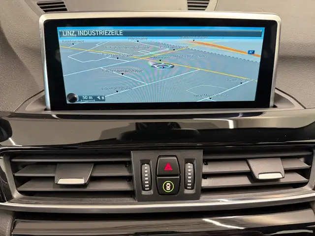 BMW X1 view 5