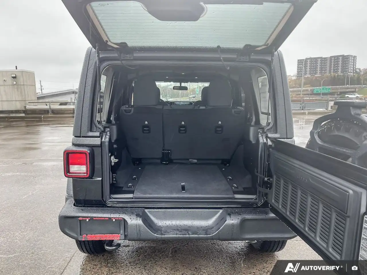 Jeep Wrangler снимка Jeep Wrangler