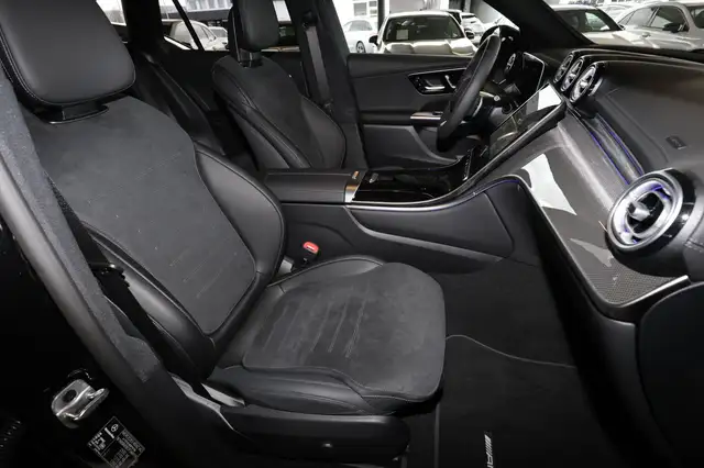 Mercedes-Benz GLC view 4