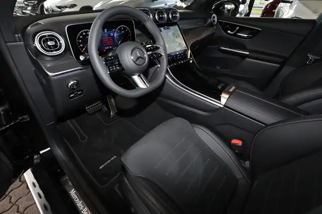 Mercedes-Benz GLC view 9