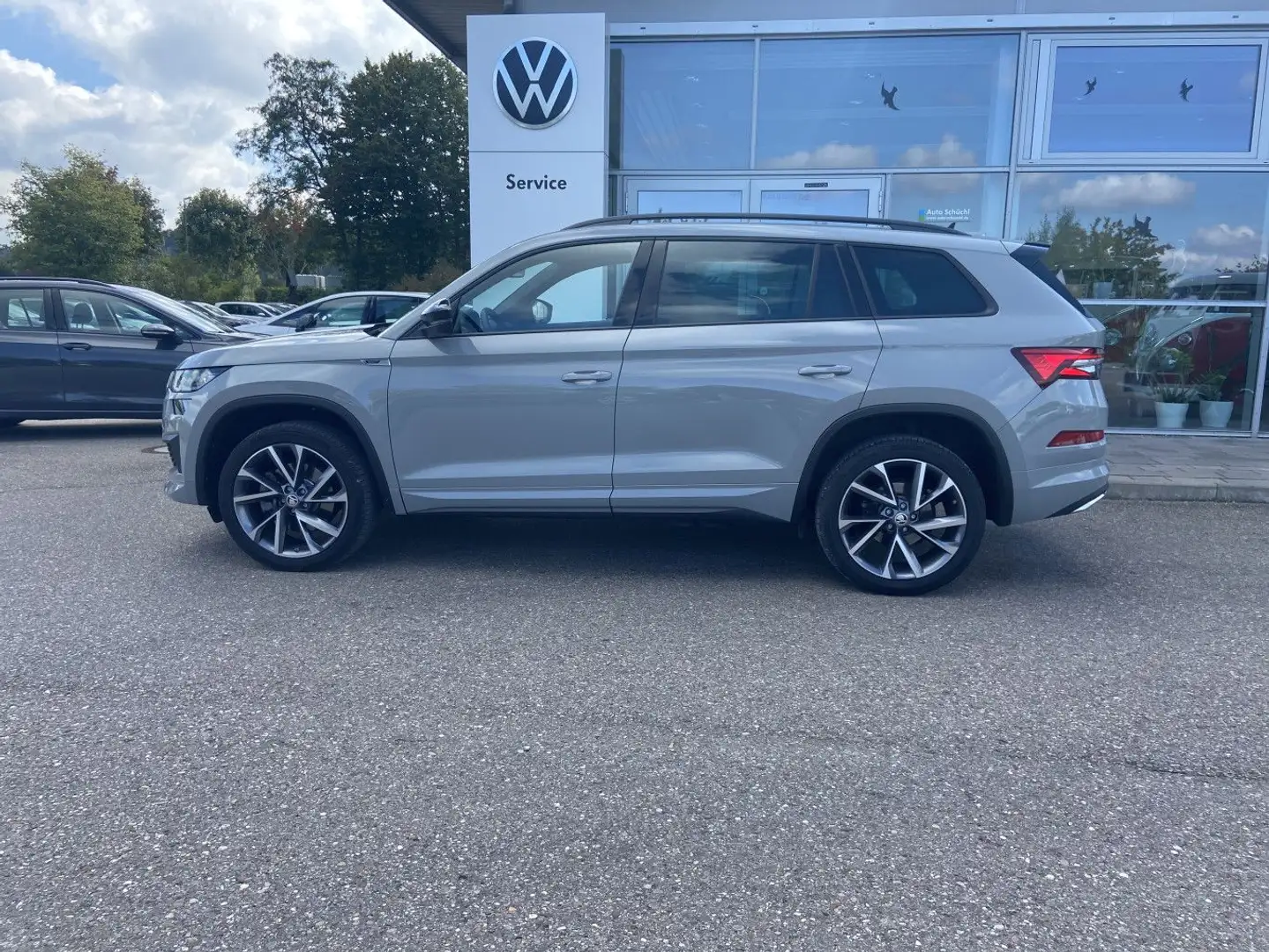 Skoda Kodiaq 2.0 TDI DSG 4x4 Sportline 20"+EL.HECK+NAV Grau - 2