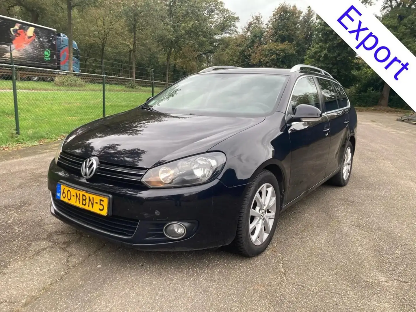 Volkswagen Golf Variant 1.6 TDI Highline BlueMotion Černá - 1