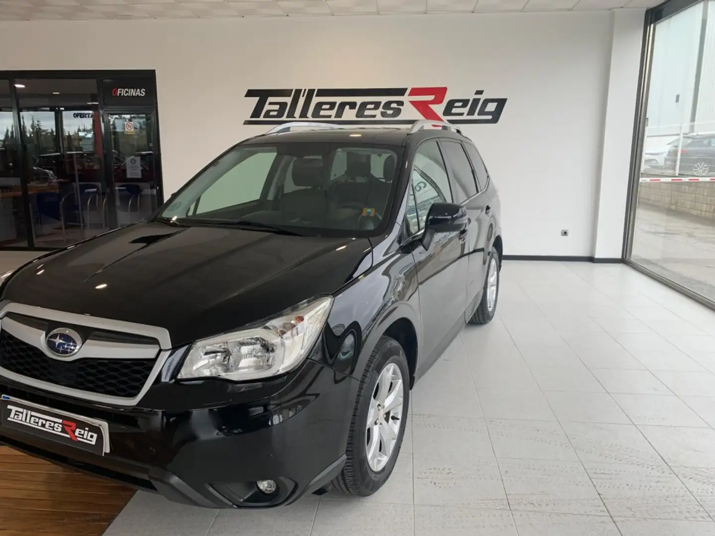 Subaru Forester 2.0TD Executive Plus CVT Negro - 2