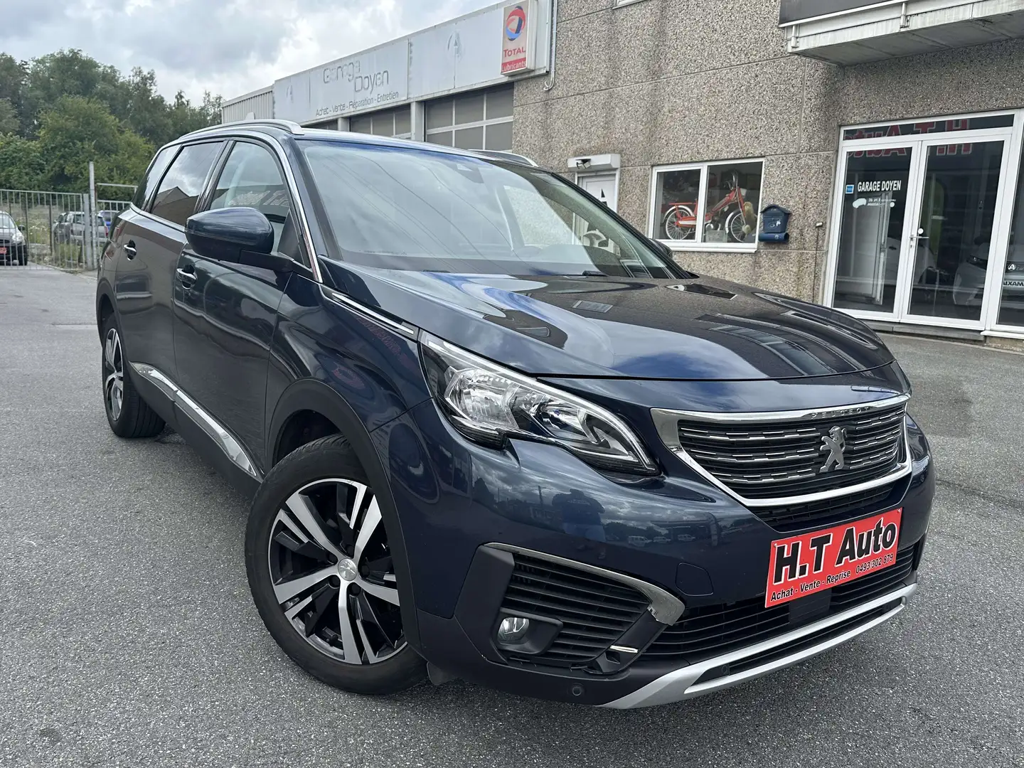 Peugeot 5008 1.5 BlueHDi Allure/7 places/Boite auto/Gps/Euro6b Bleu - 2