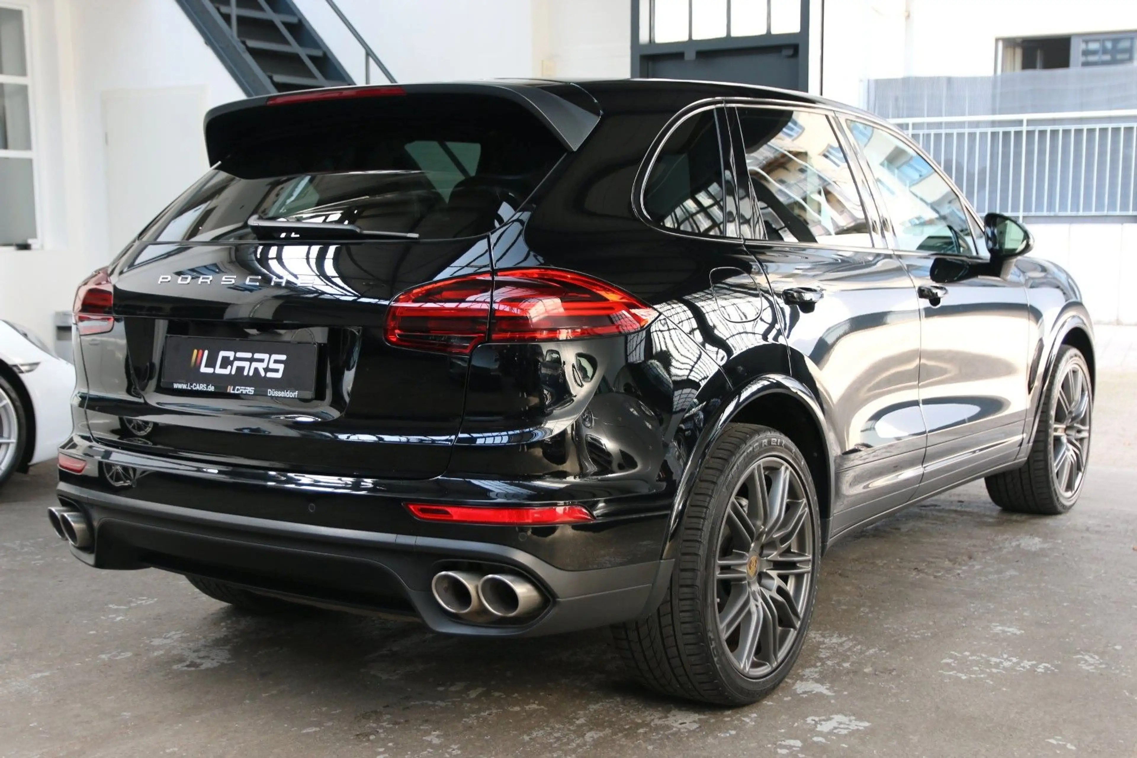 Porsche Cayenne S Diesel PlatinumEd LED Panorama 21" AHK — photo 5