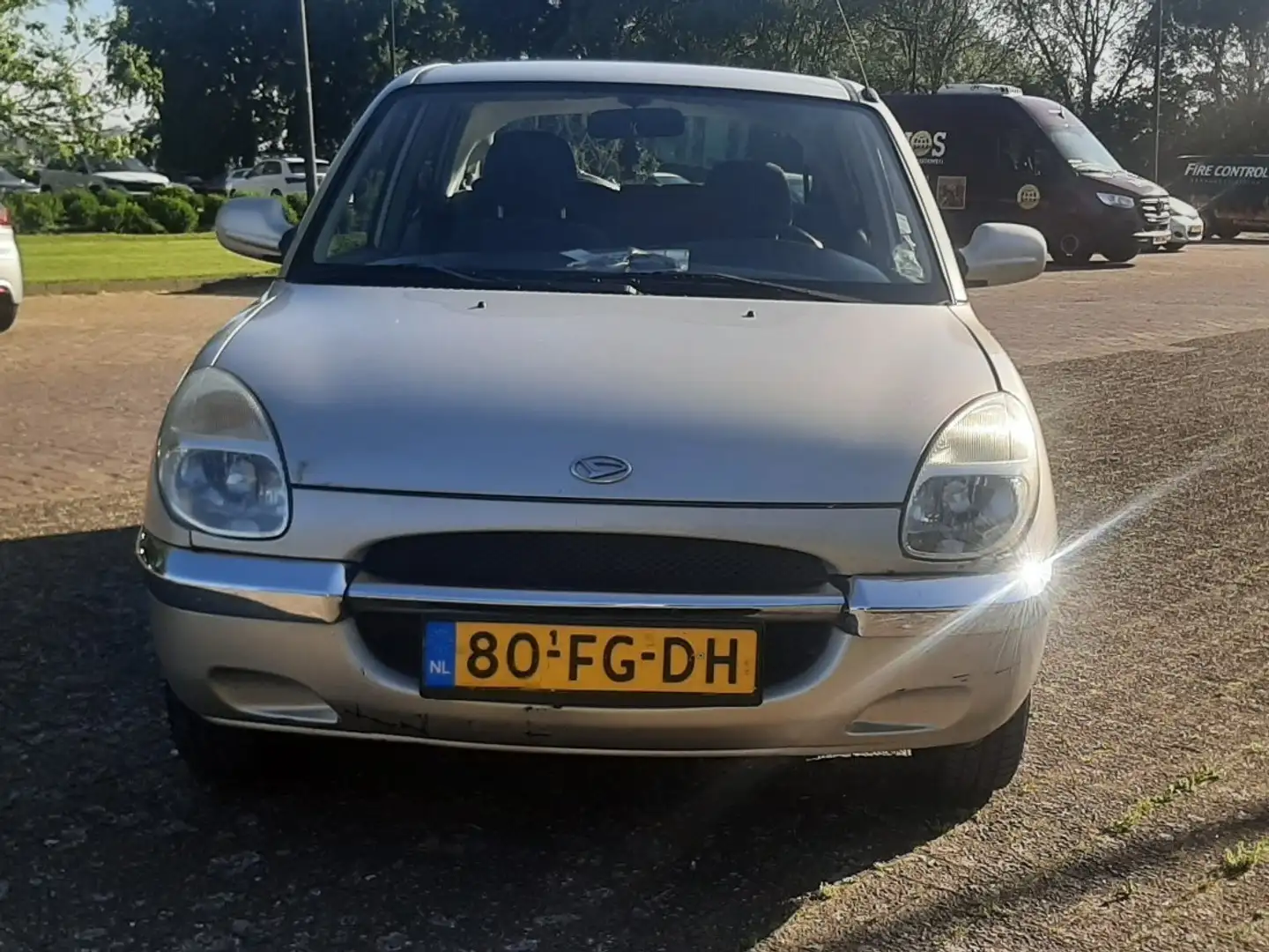 Daihatsu Sirion 1.0-12V RTi Bronzová - 1
