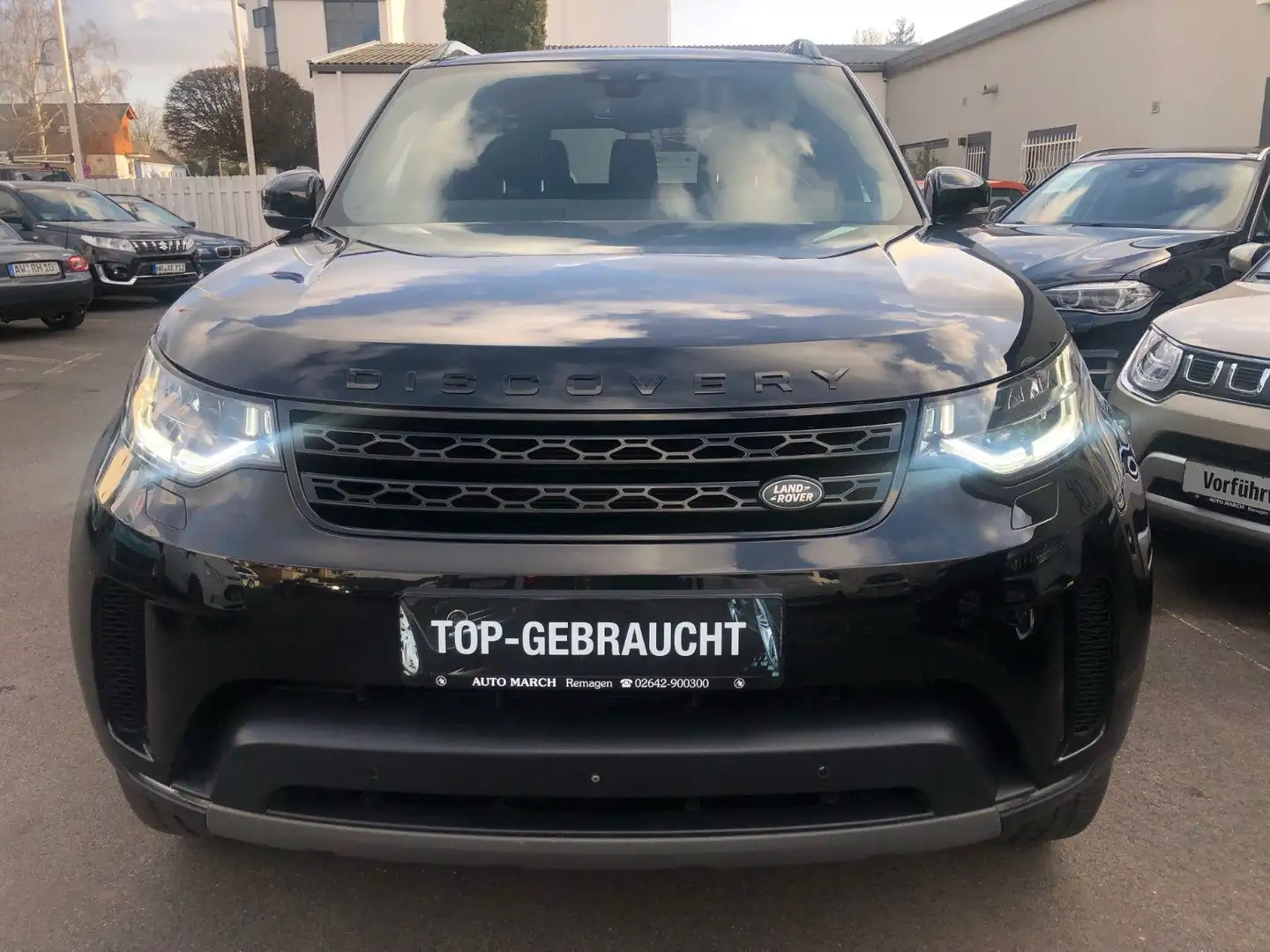 Land Rover Discovery 5 3.0 TD6 HSE*Luft*Pano*LED*7.Sitzer* Schwarz - 2