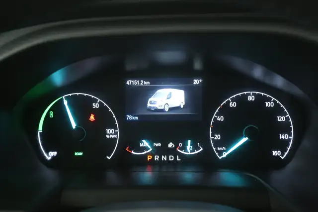Ford Transit view 14