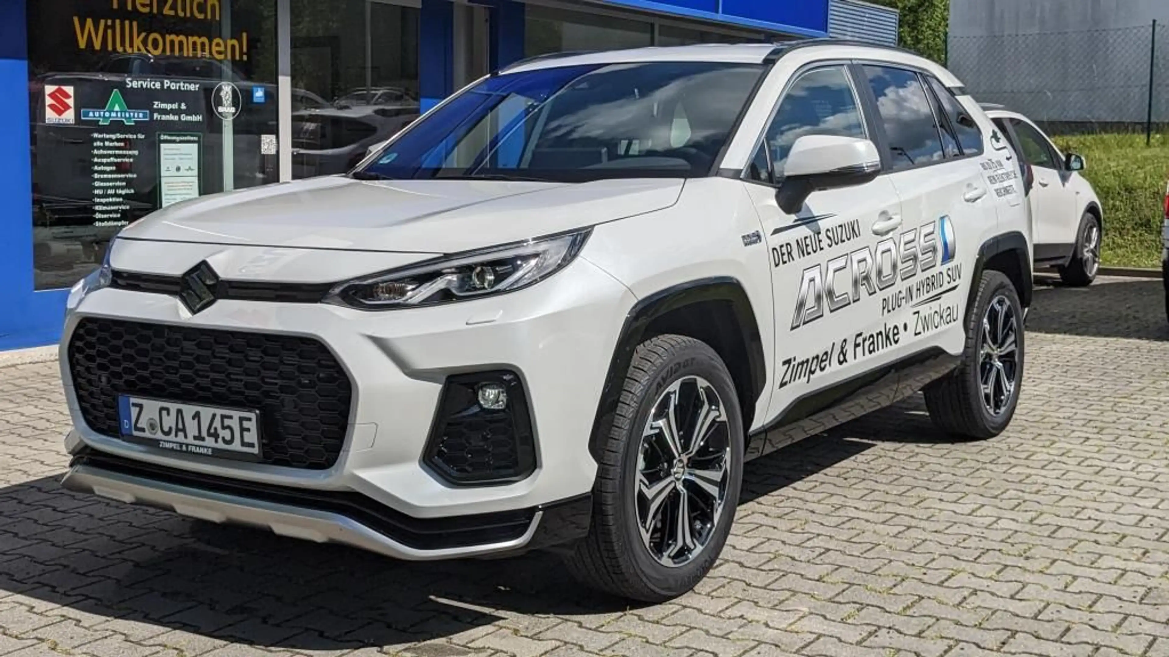 Suzuki Across ACROSS PLUG-IN HYBRID ALLRAD COMFORT+ — photo 3