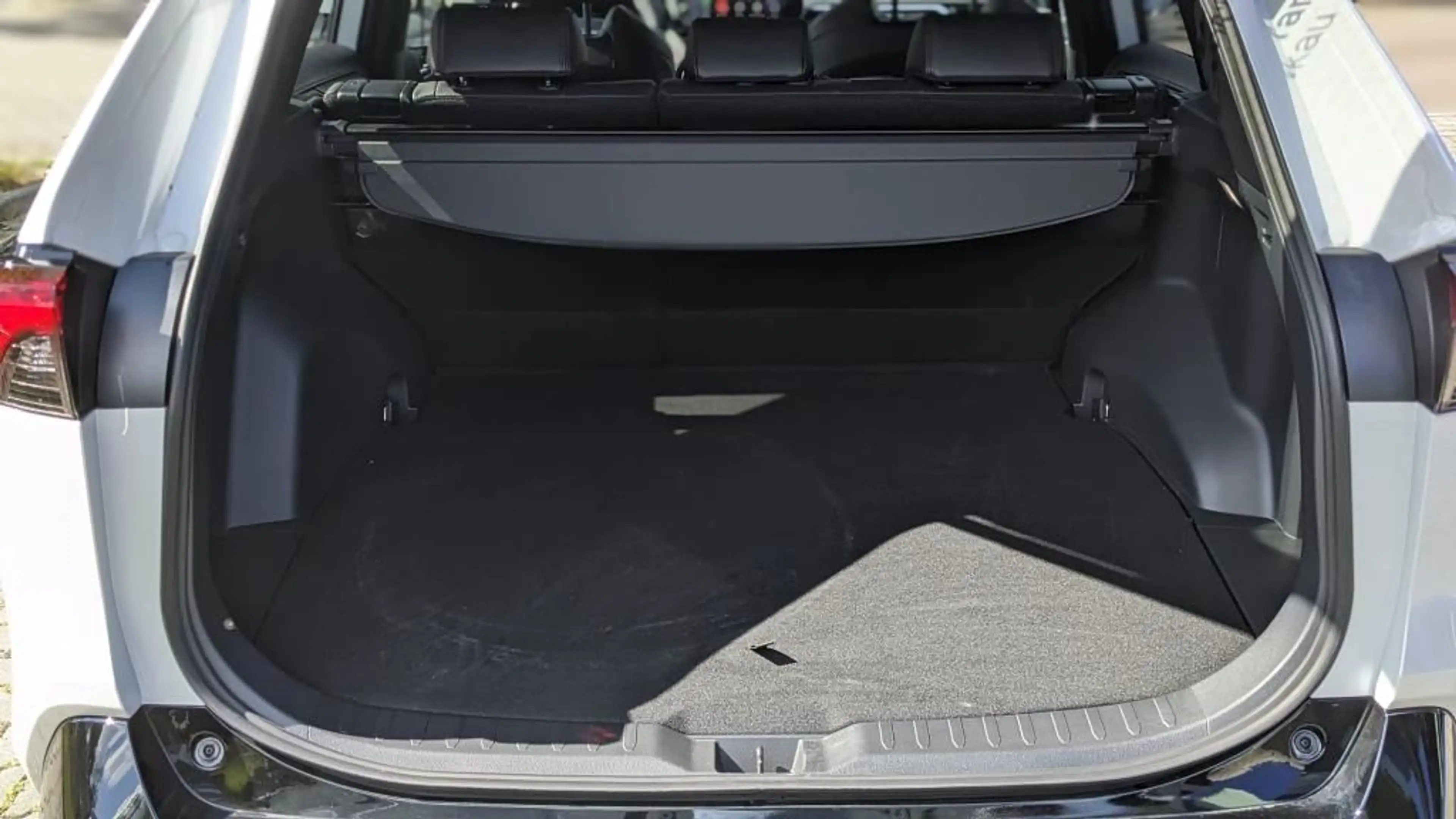Suzuki Across ACROSS PLUG-IN HYBRID ALLRAD COMFORT+ — photo 10