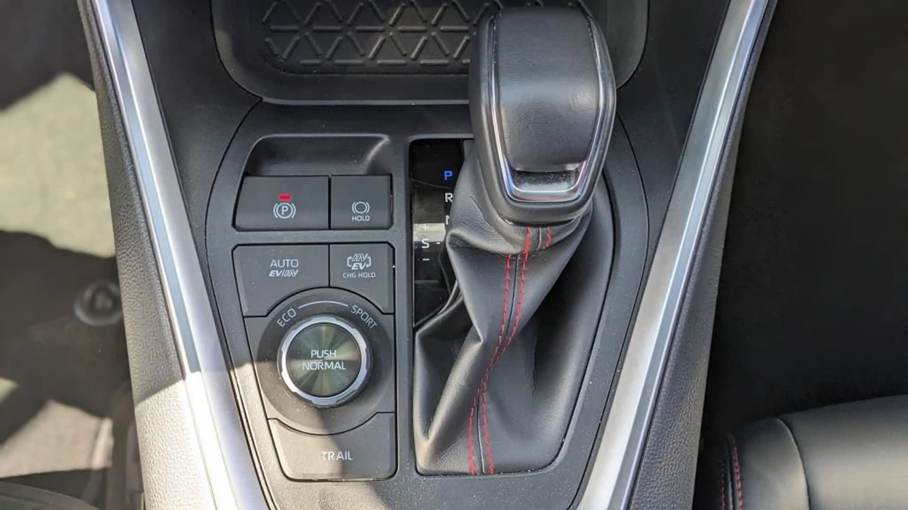 Suzuki Across ACROSS PLUG-IN HYBRID ALLRAD COMFORT+ — photo 11