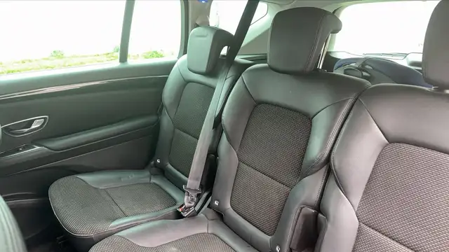Renault Espace view 9