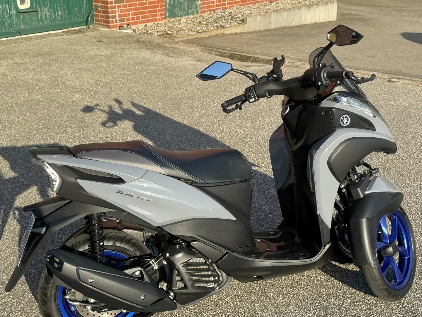 Yamaha TriCity Yamaha TriCity 125 Gris - 1