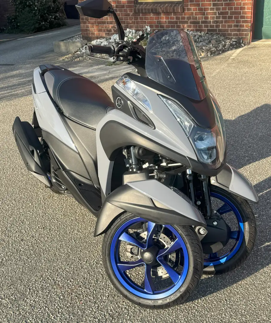 Yamaha TriCity Yamaha TriCity 125 Gris - 2