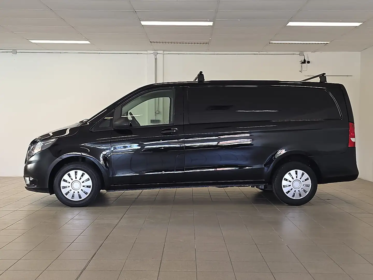 Mercedes-Benz Vito 111 CDI LANG kompakt Schwarz - 2