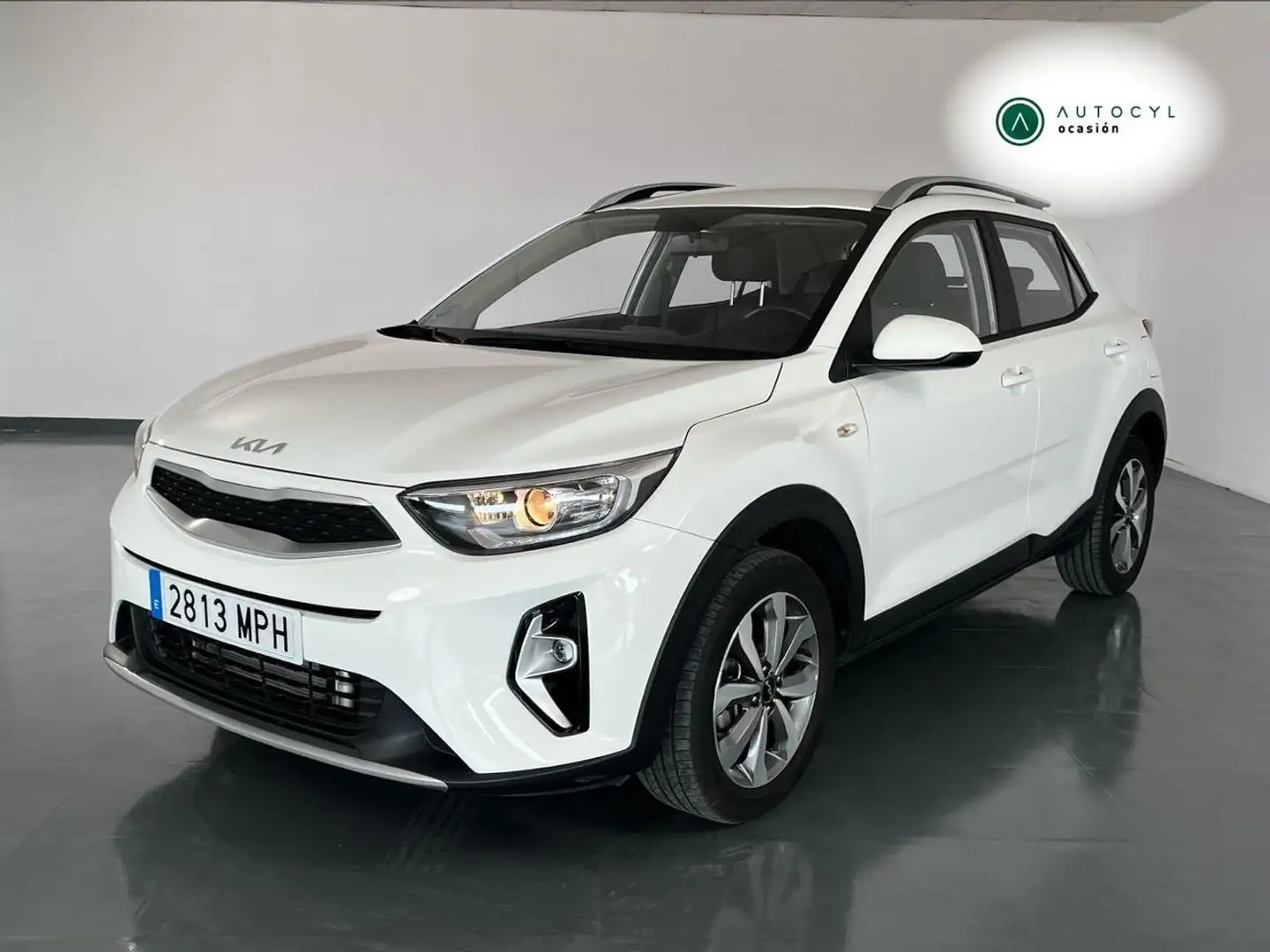 Kia Stonic 1.0 T-GDi 74kW (100CV) MHEV MT Concept Blanco - 2
