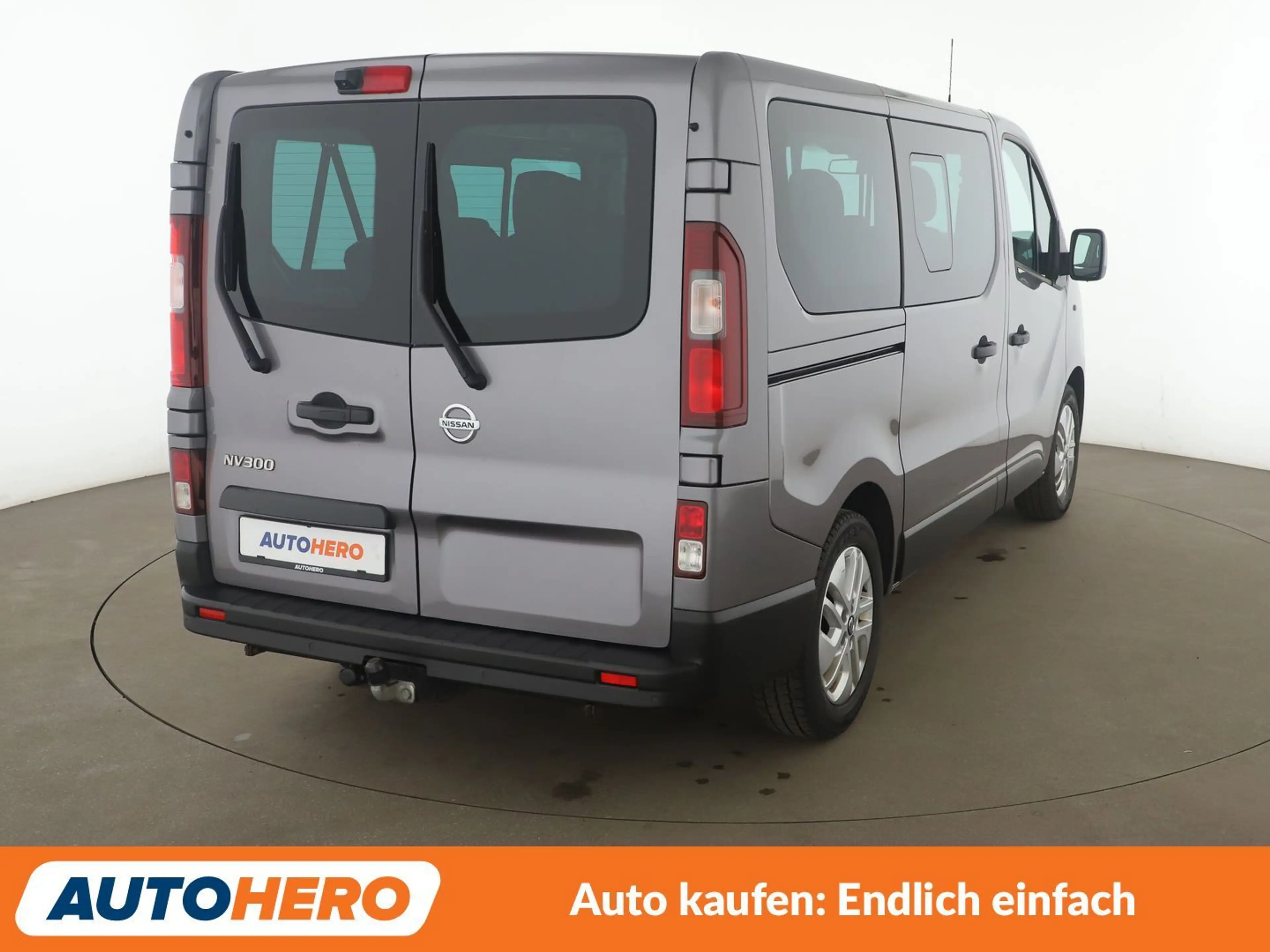 Nissan NV300 2.0 dCi L1H1 2,7t PREMIUM Aut.*NAVI*TEMPO*CAM*PDC* — photo 6