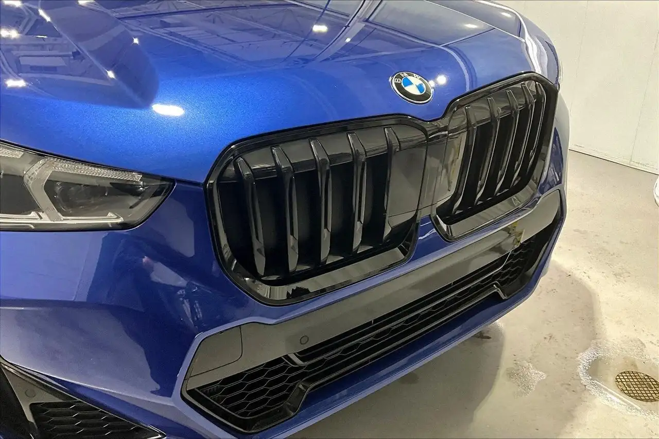 BMW X1 снимка BMW X1