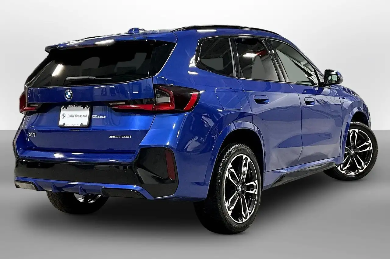 BMW X1 снимка BMW X1
