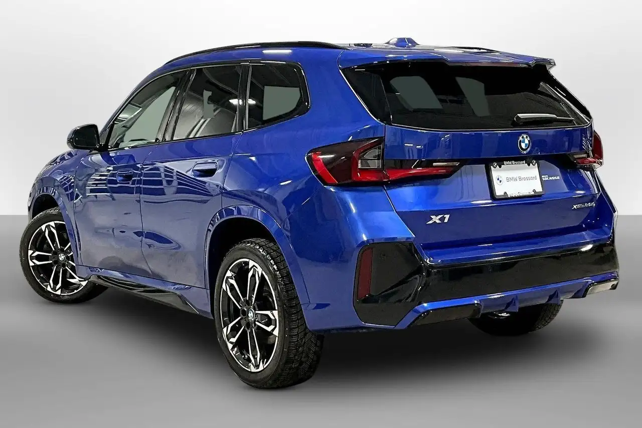 BMW X1 снимка BMW X1