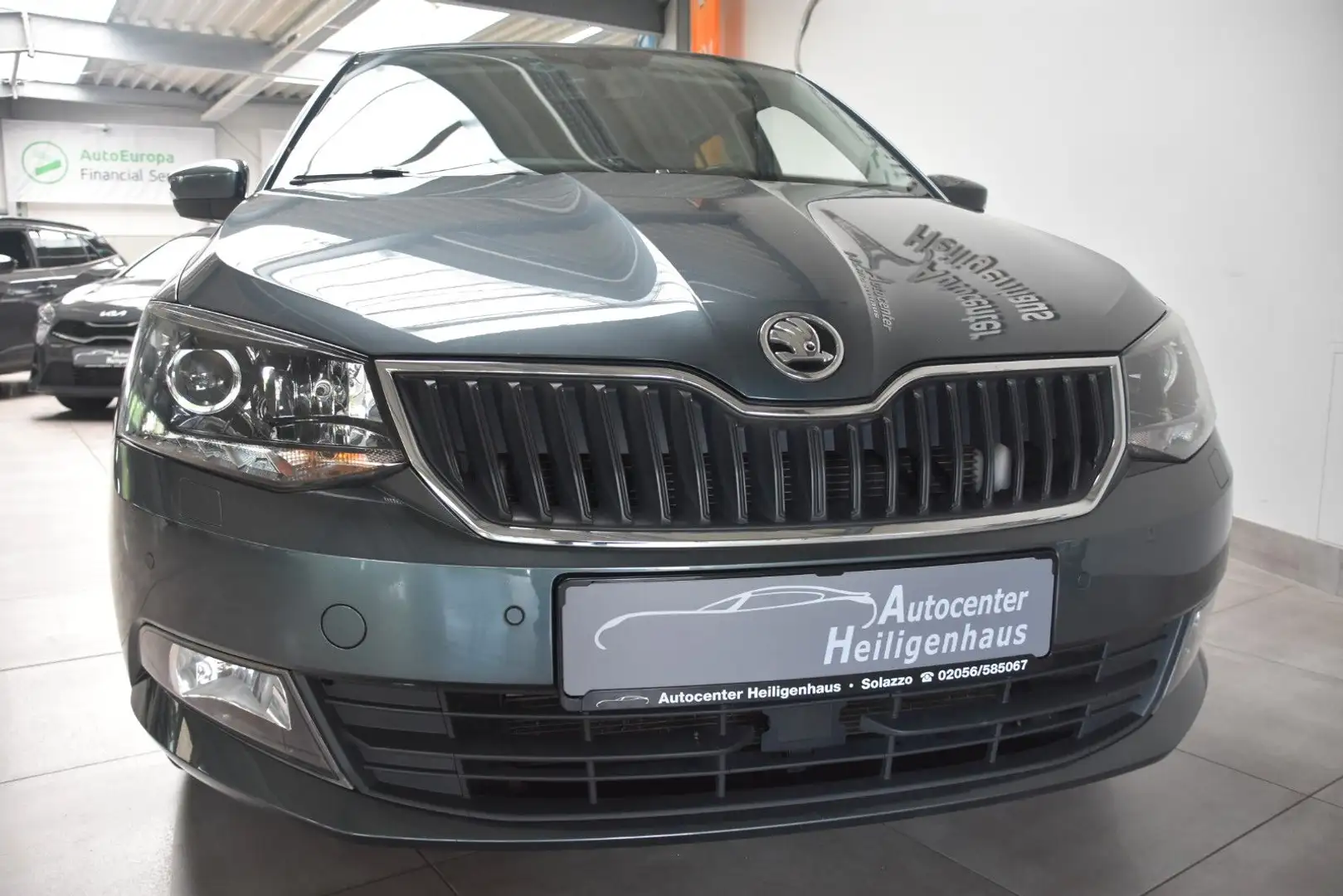 Skoda Fabia 1.0TSI Clever Klimaauto Sitzhz ACC PDC DAB Grau - 1